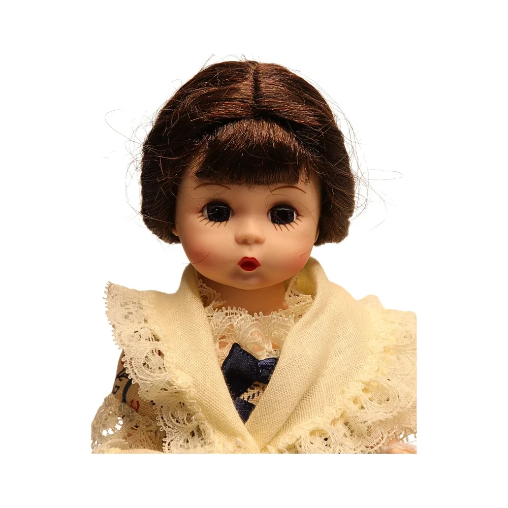 2003 Madame Alexander Betsy Ross Doll 8